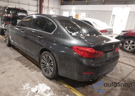 2018 BMW 530E xDrive Iperformance z USA, uszkodzony, nr VIN WBAJB1C56JB085019